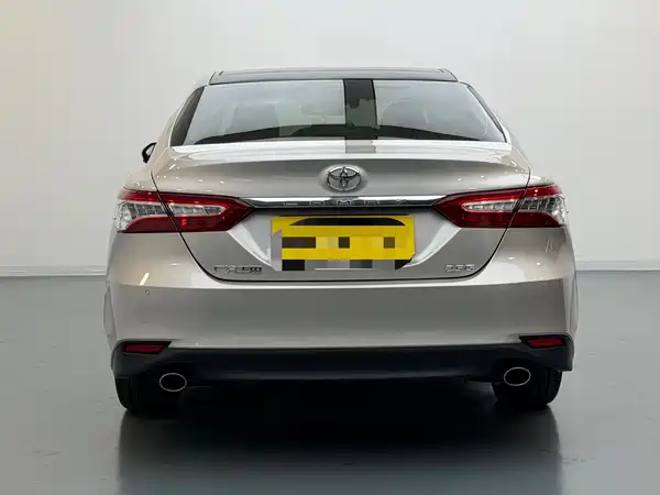 Toyota Camry 2019