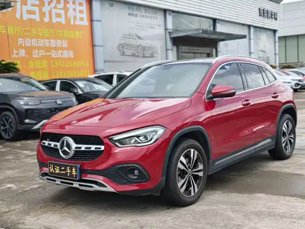 Mercedes-Benz GLA 2021