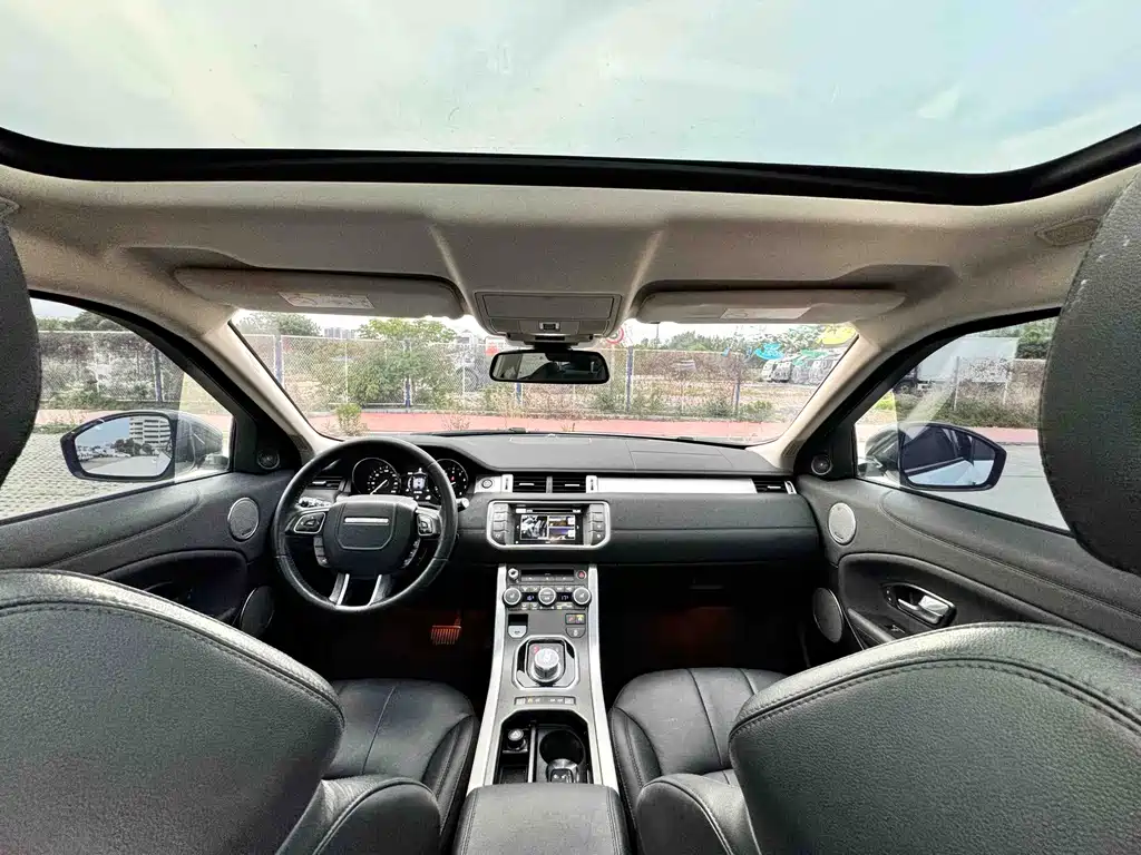 Land Rover Evoque 2017 — фото 12