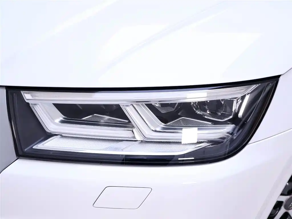 Audi Q5L 2020 — фото 4