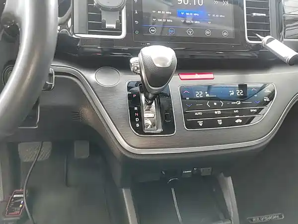 Honda Elysion 2017