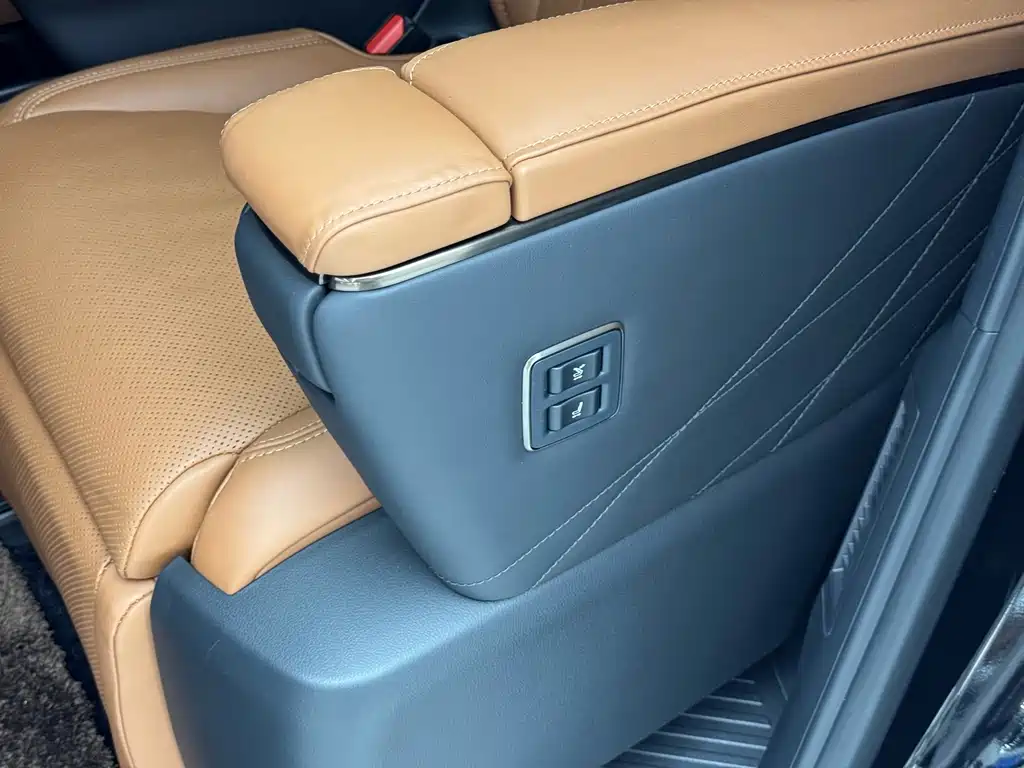Toyota Vellfire 2025 — фото 10