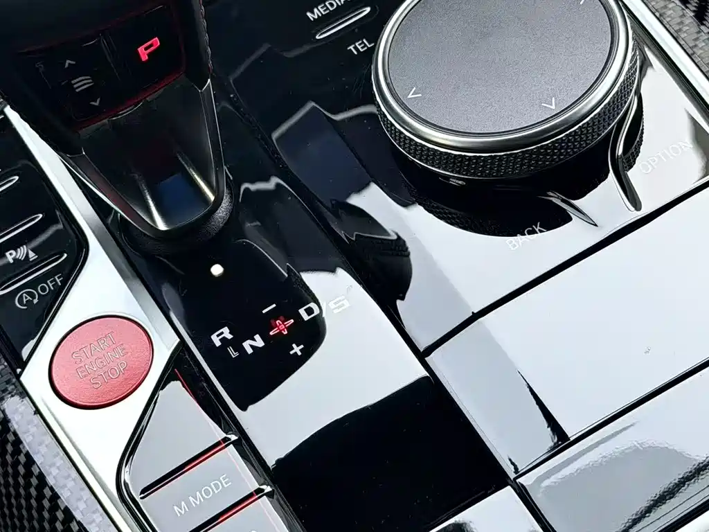 BMW M2 2025 — фото 10