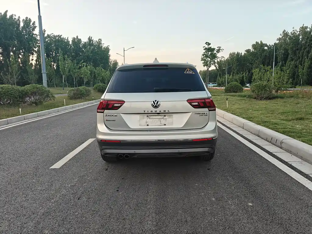 Volkswagen Tiguan L 2020 — фото 6