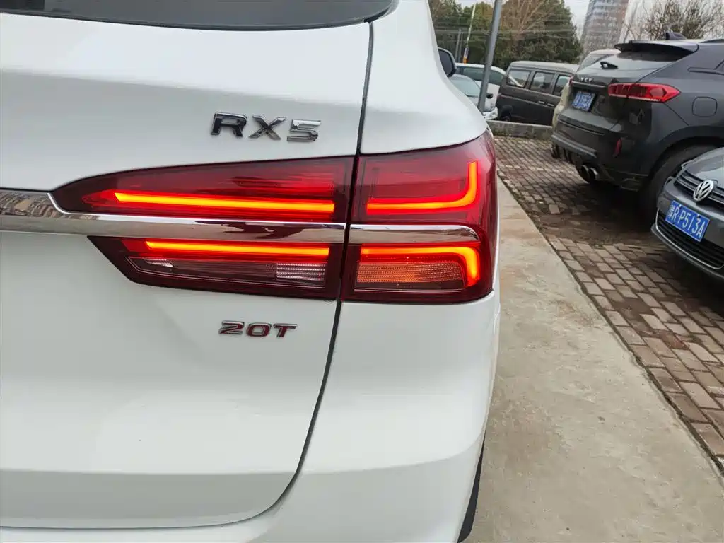 Roewe RX5 2018 — фото 24