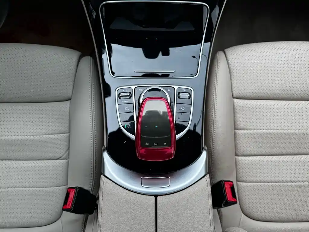 Mercedes-Benz C-Class 2017 — фото 17