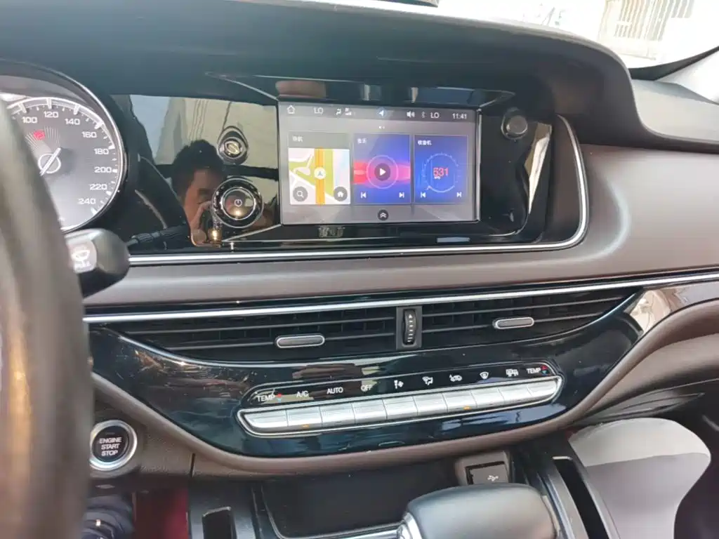 GAC Trumpchi M6 2020 — фото 13