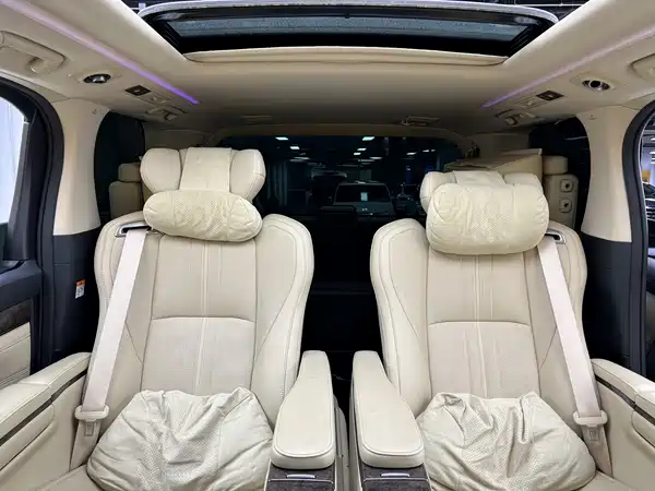 Toyota Alphard 2023