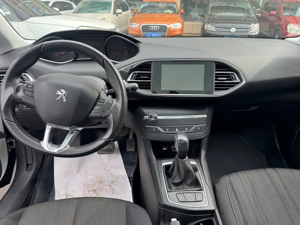 Peugeot 308S 2015 — фото 6
