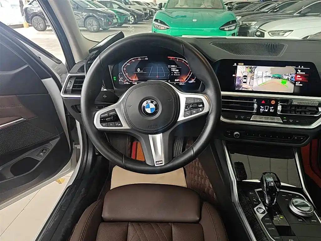 BMW 3 Series 2022 — фото 11