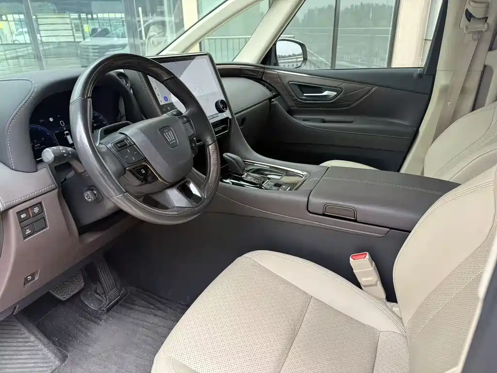 Toyota Vellfire 2023 — фото 7