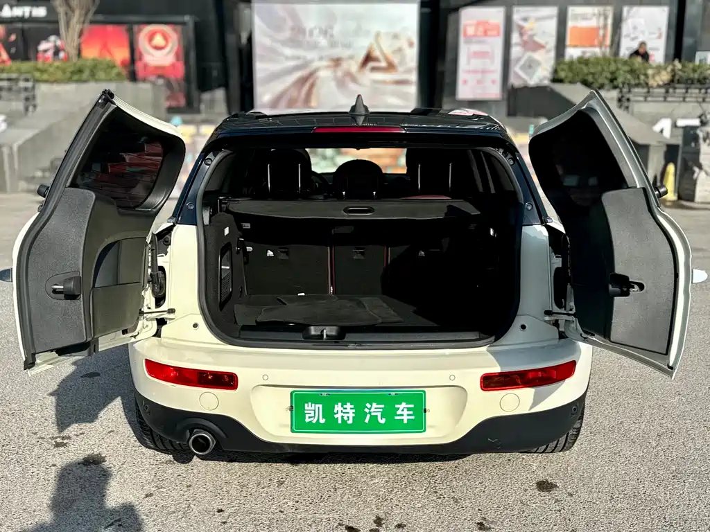 MINI Clubman 2019 — фото 14