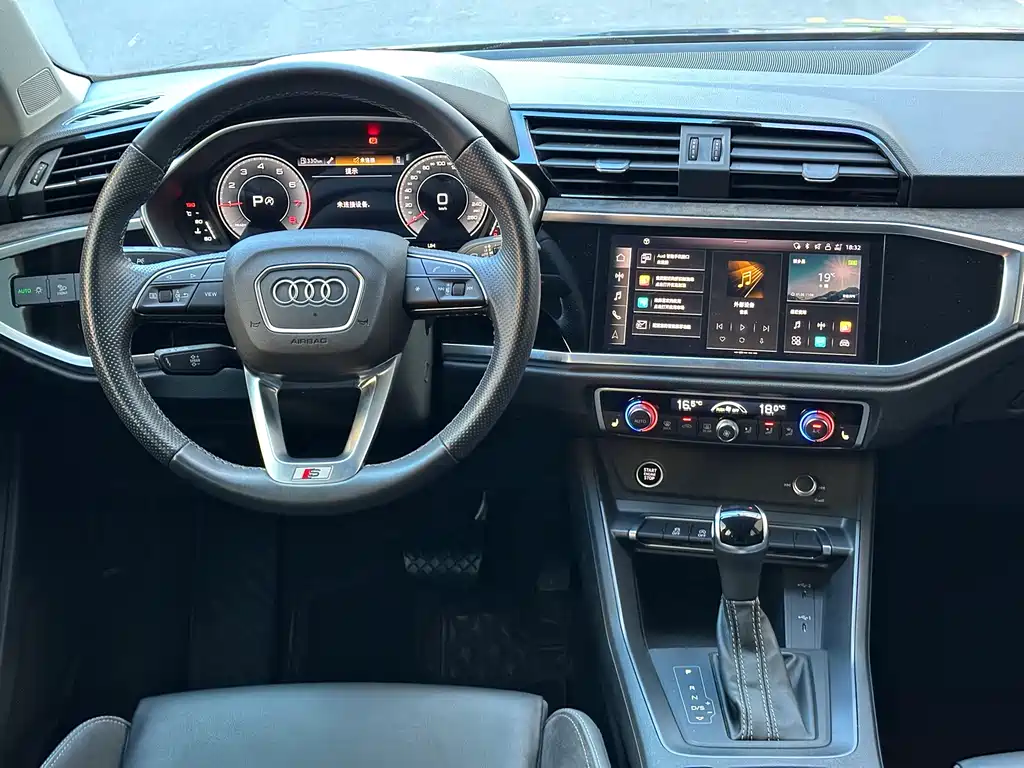 Audi Q3 Sportback 2023 — фото 14