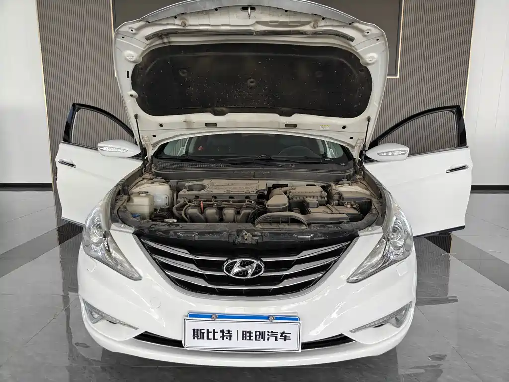 Hyundai Sonata 2015 — фото 10