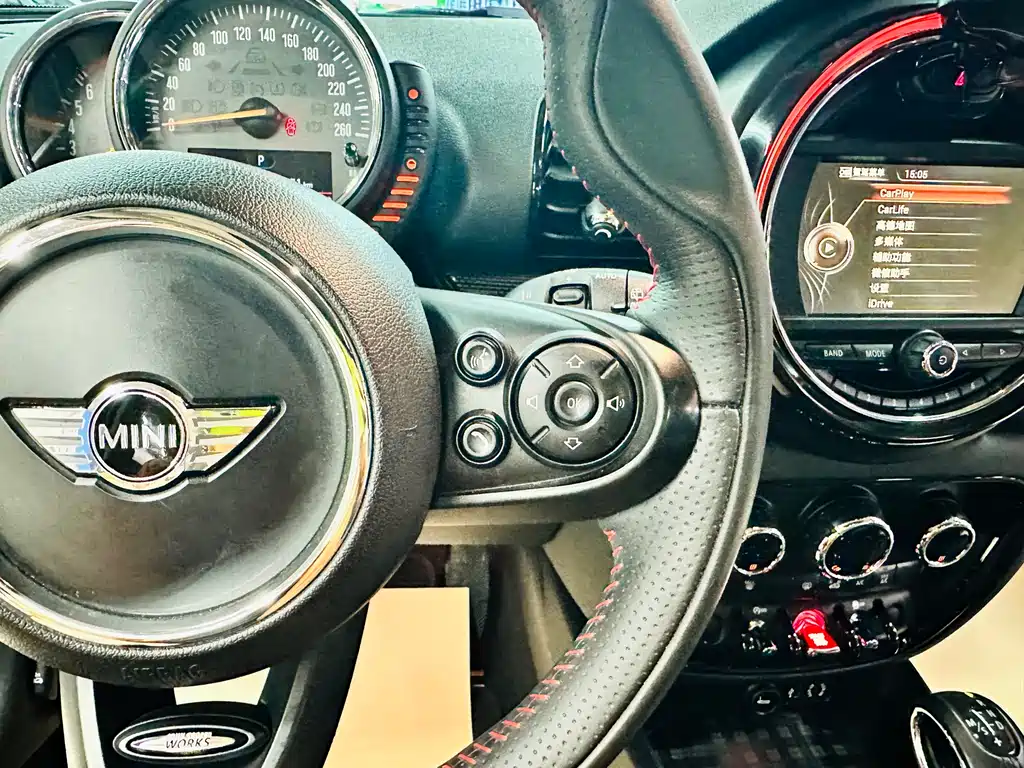 MINI Clubman 2017 — фото 41