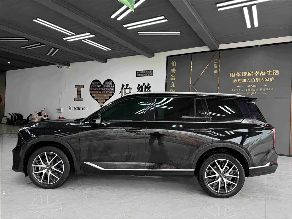 GAC Motor Trumpchi GS8 2022 — фото 3