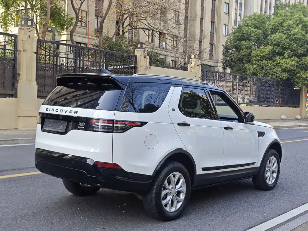 Land Rover Discovery 2019 — фото 11