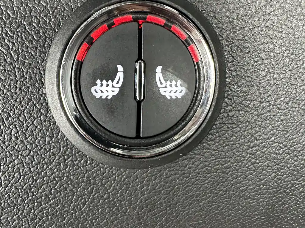 Hyundai Elantra 2023 — фото 14