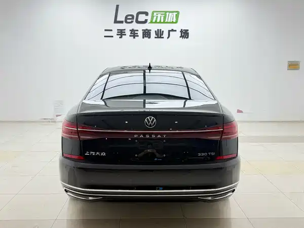 Volkswagen Passat 2023