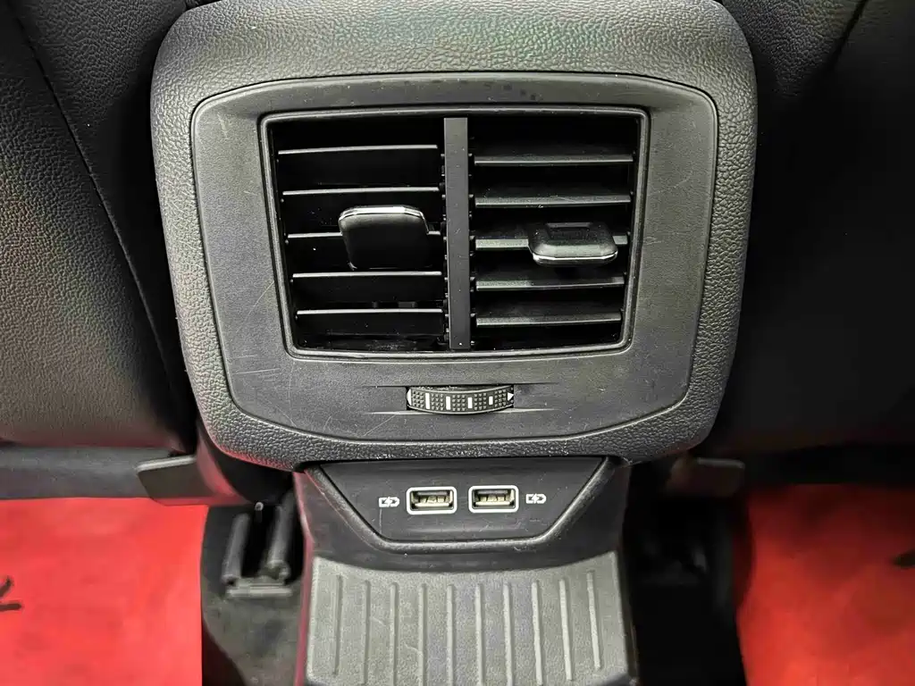 Volkswagen T-Roc 2022 — фото 18