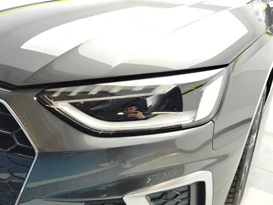 Audi A4L 2020