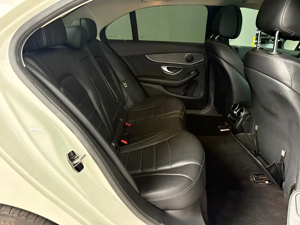 Mercedes-Benz C-Class 2019 — фото 10