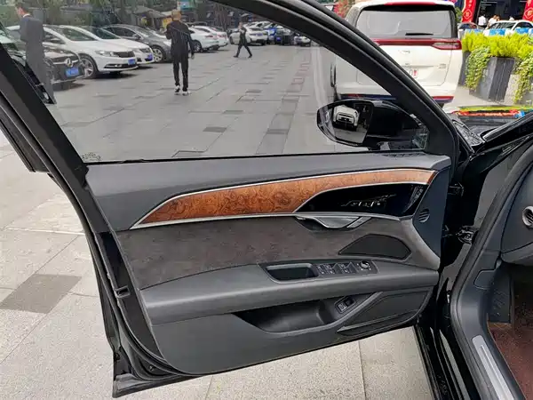 Audi A8 2019