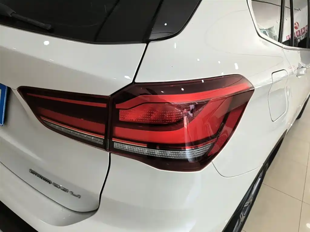 BMW X1 2023 — фото 8