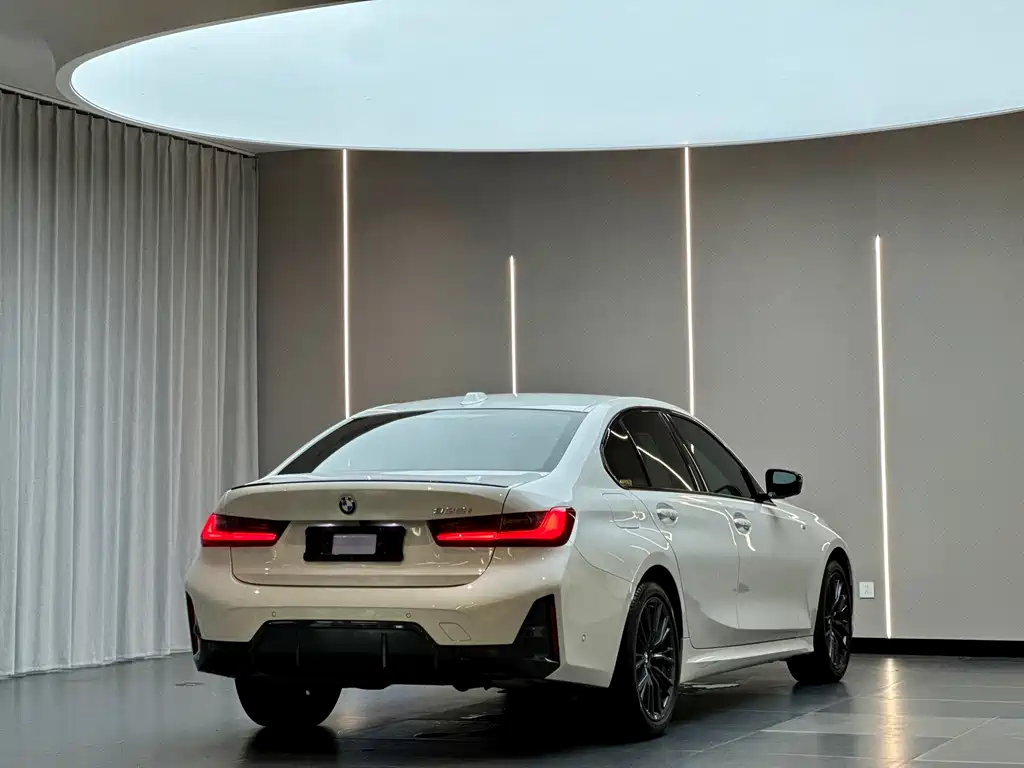 BMW 3 Series 2023 — фото 10
