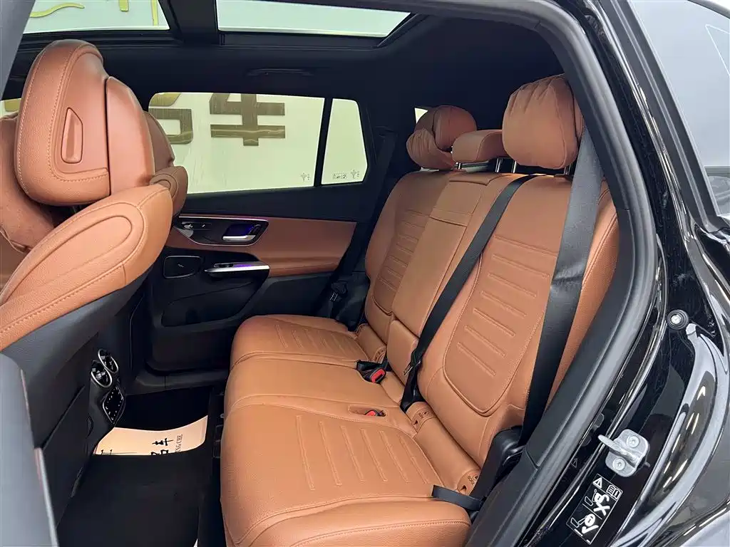 Mercedes-Benz GLC 2023 — фото 13