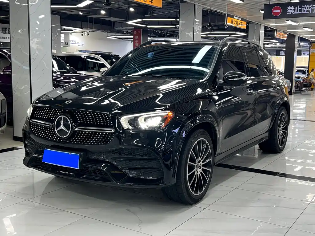 Mercedes-Benz GLE 2023 — фото 1