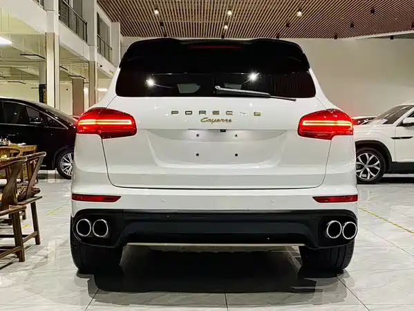 Porsche Cayenne 2015