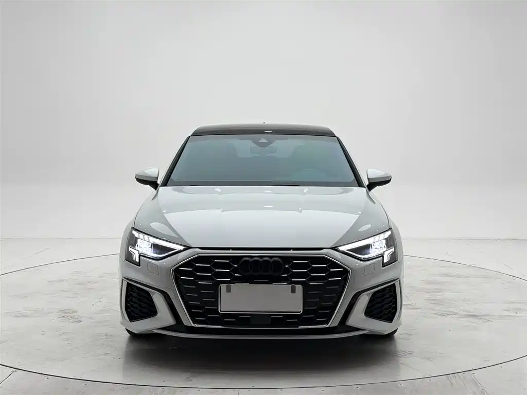 Audi A3 2022 — фото 2