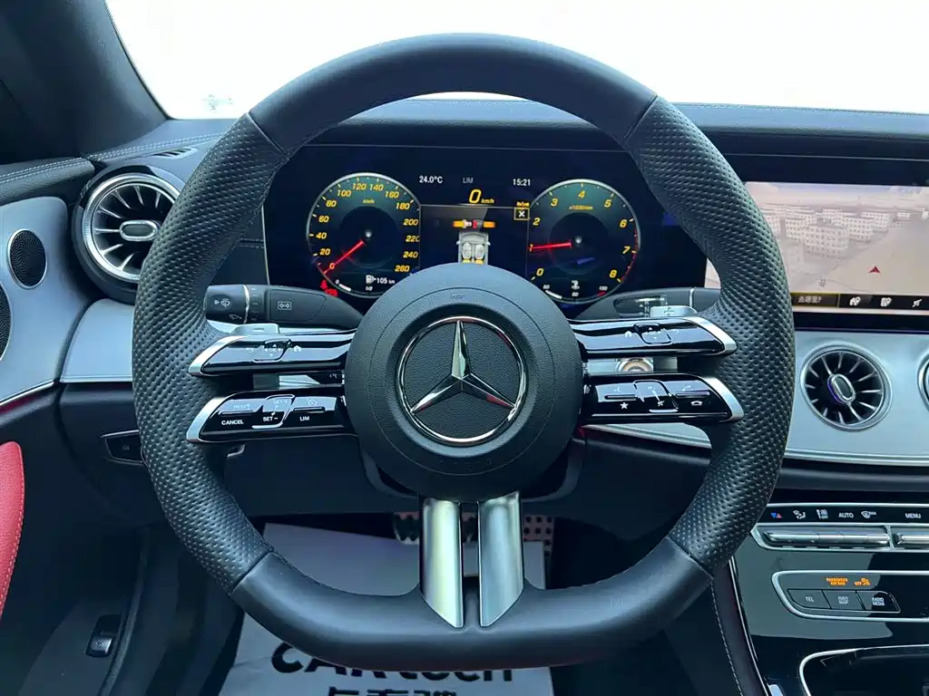 Mercedes-Benz E-Class 2023 — фото 11