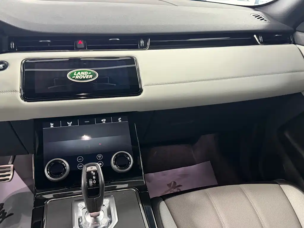 Land Rover Range Rover Evoque 2021 — фото 11