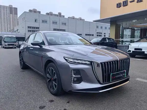Hongqi H5 PHEV 2025