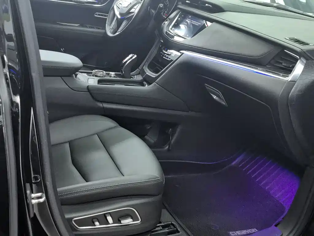 Cadillac XT5 2022 — фото 14