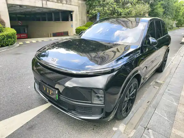Li Auto L8 2023
