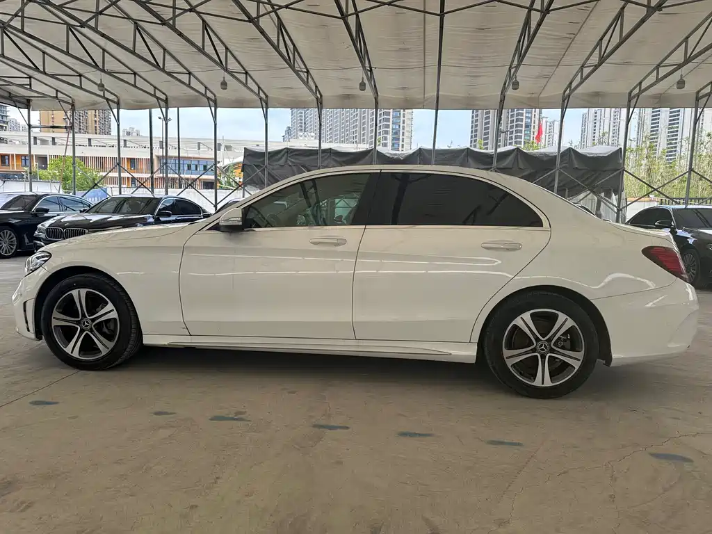 Mercedes-Benz C-Class 2020 — фото 15