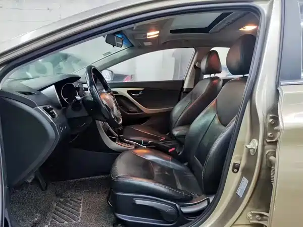 Hyundai Elantra Langdong 2014
