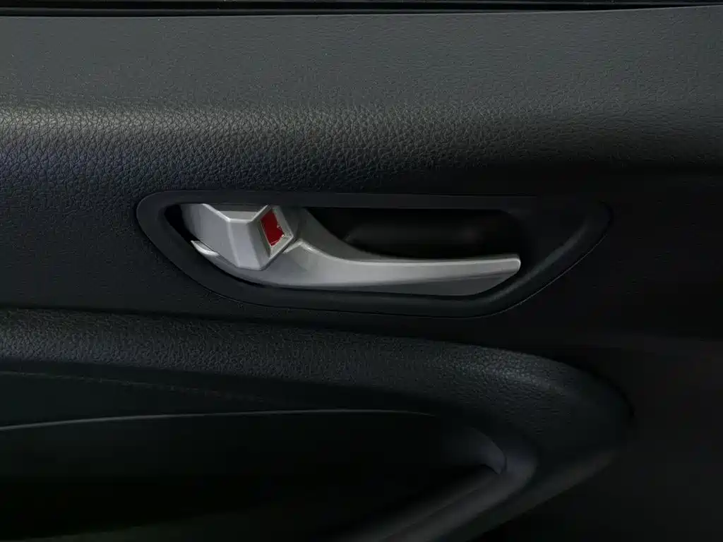 Hyundai Verna 2018 — фото 9