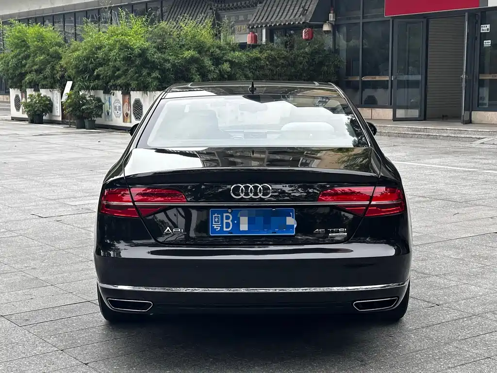 Audi A8 2016 — фото 5