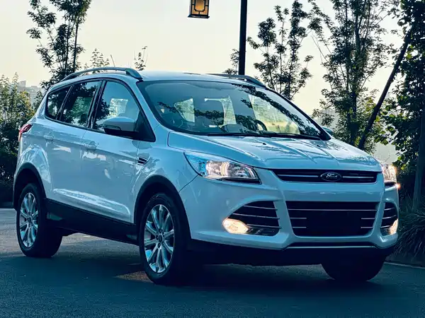 Ford Kuga 2014