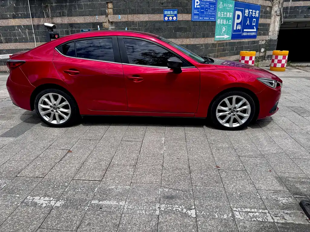 Mazda 3 Axela 2015 — фото 12