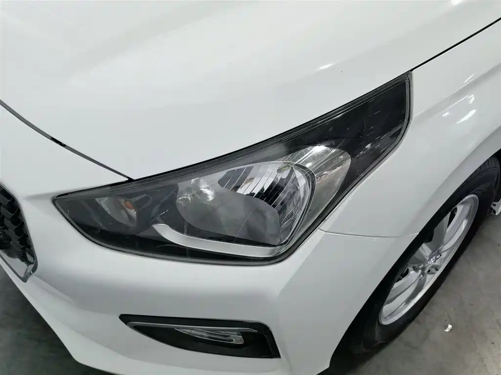 Hyundai Verna 2018 — фото 7
