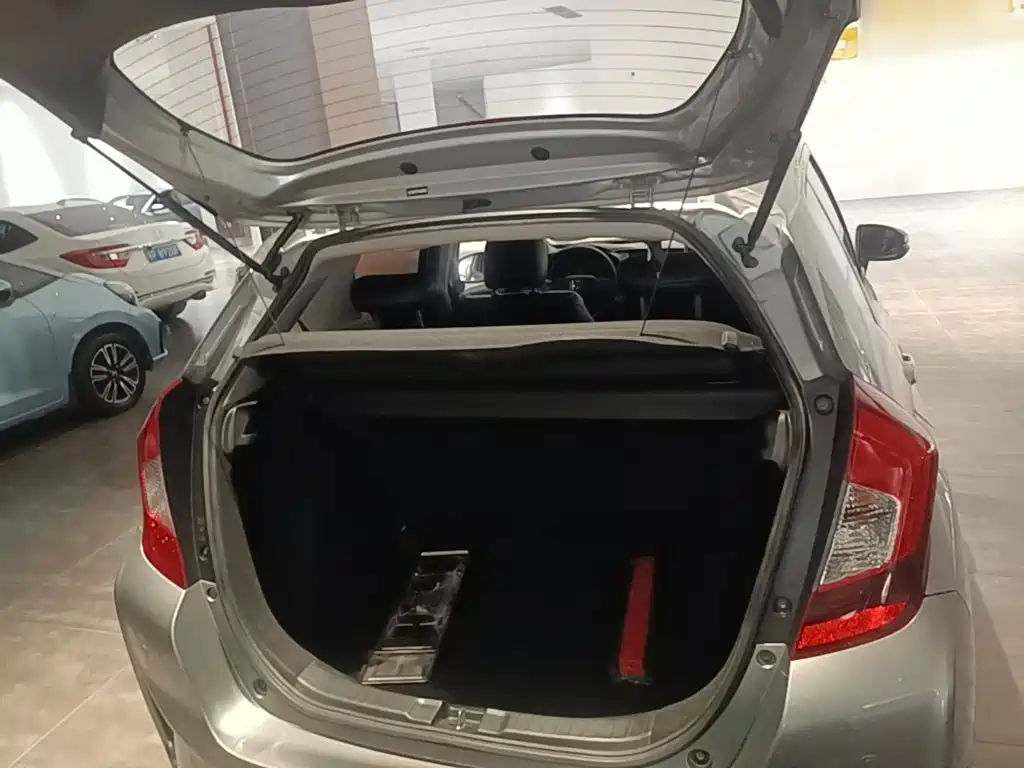 Honda Fit 2017 — фото 19