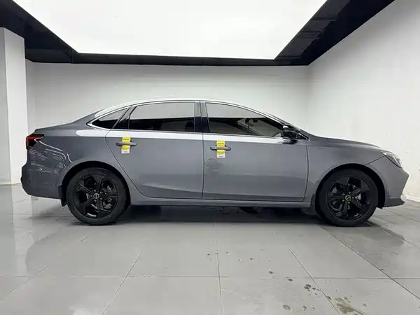 Roewe i6 MAX 2022