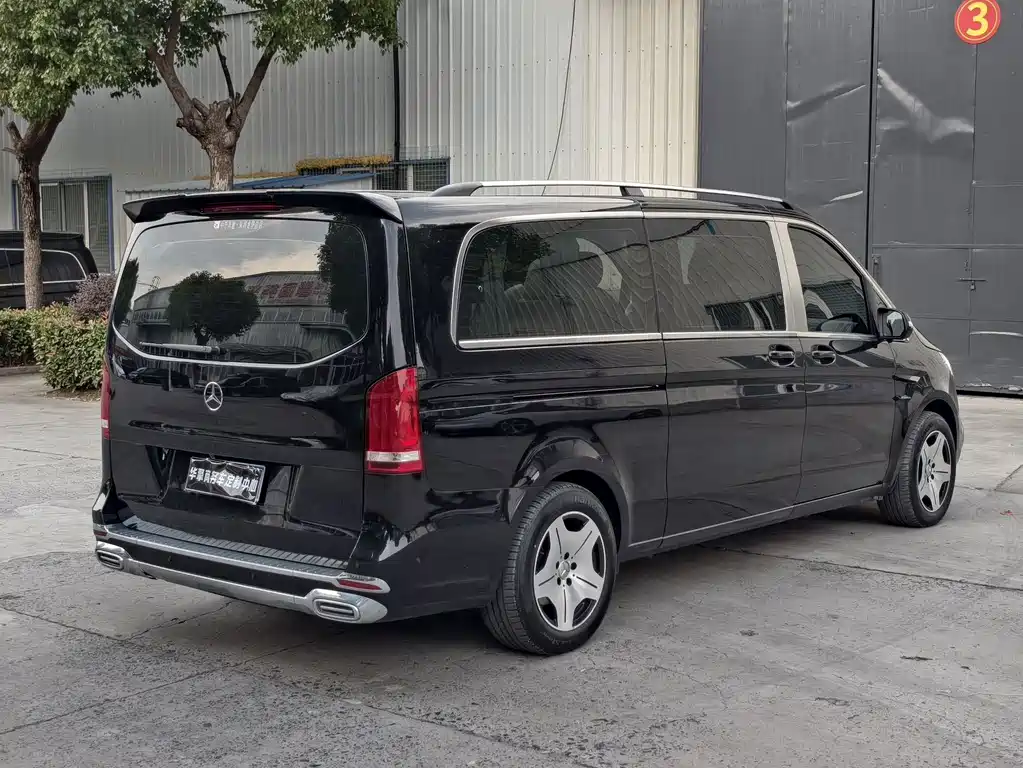 Mercedes-Benz Vito 2022 — фото 4