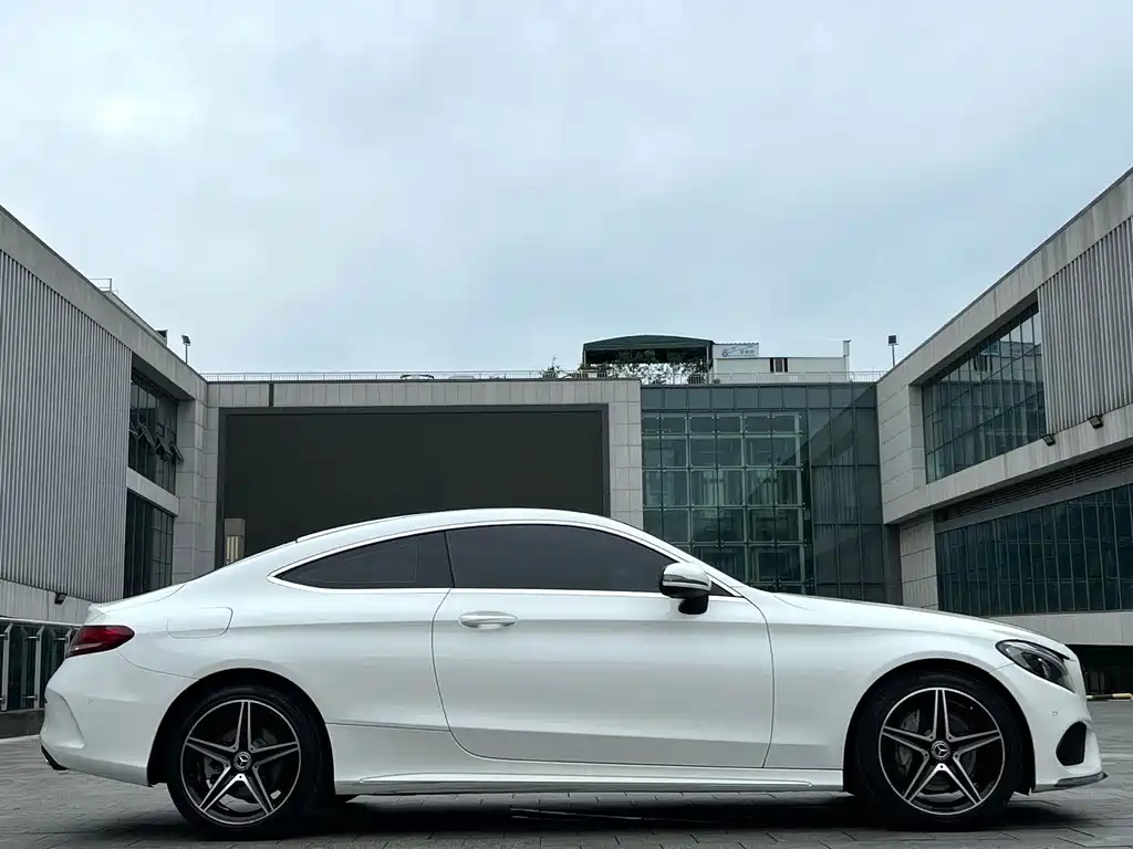 Mercedes-Benz C-Class 2017 — фото 3