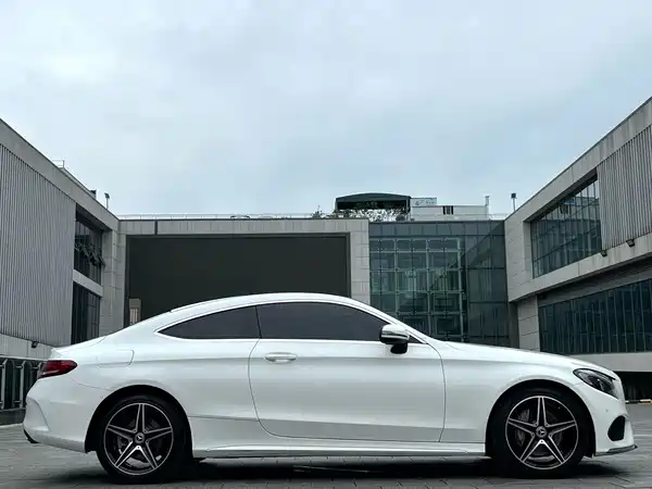 Mercedes-Benz C-Class 2017